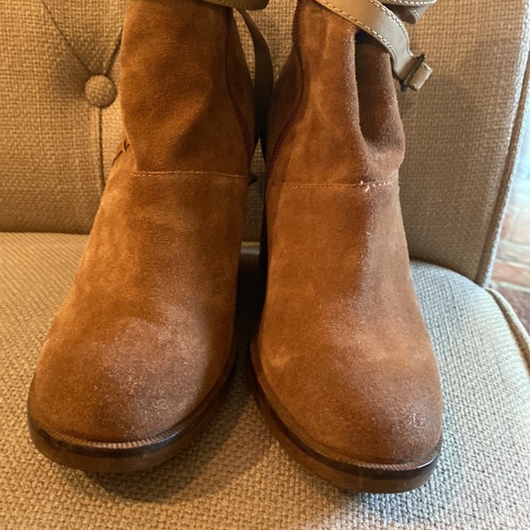 Kelsi dagger lace up ankle boot 6 1/2 - Picture 4 of 5